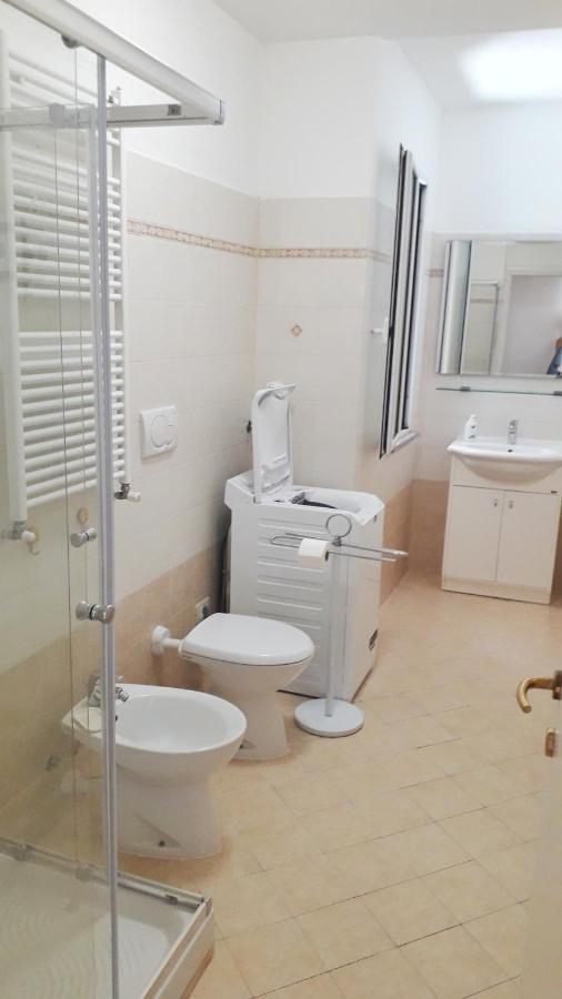Max And Sun Parking Privato Nel Prezzo Apartment Sanremo Luaran gambar